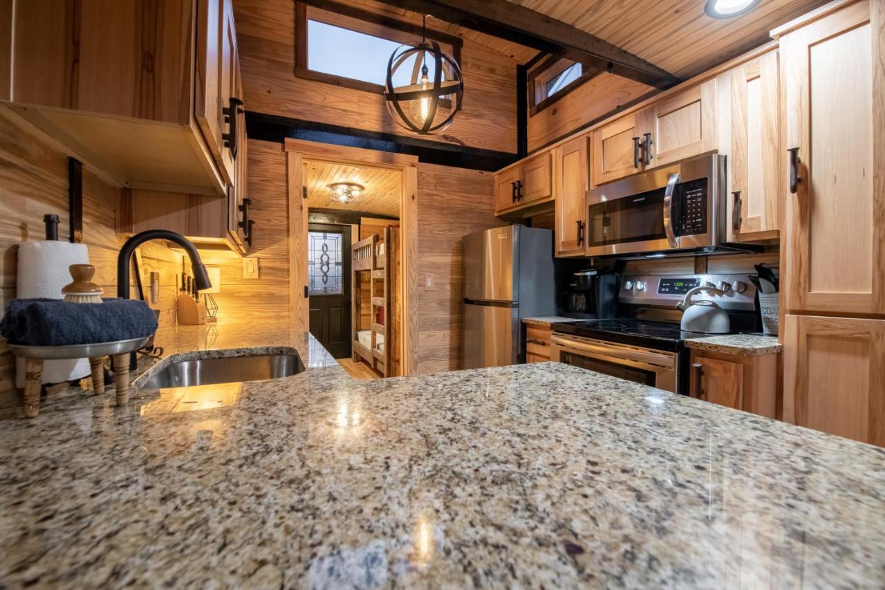 Smoky Mountain Station Villa Pigeon Forge Exterior foto